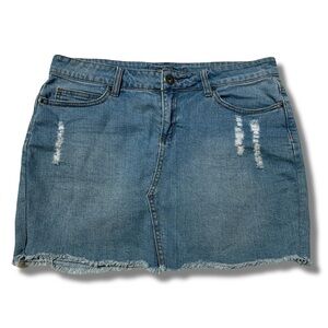 Liquid Distressed Denim Skirt Size 9 | Casual Edge | Frayed Hem| Flawed Beauty